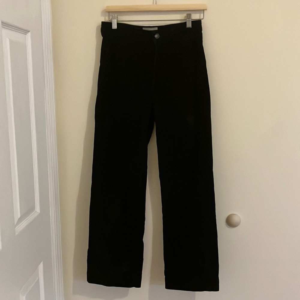 Everlane The Corduroy Wide-Leg Pant in Black